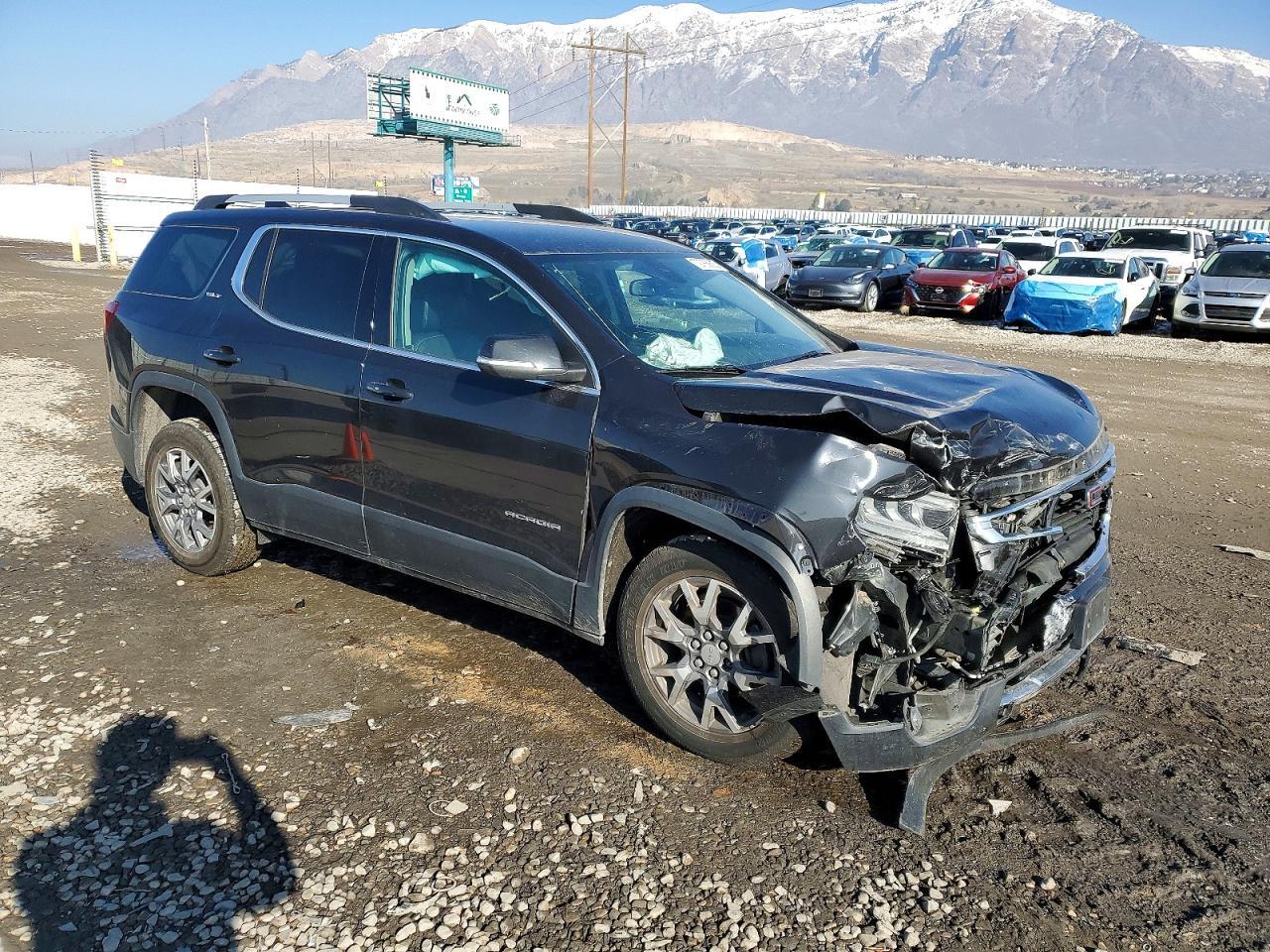 2020 GMC Acadia Slt - Image 4