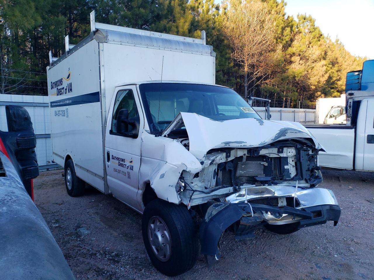 2016 Ford E350 Box Truck - Image 4