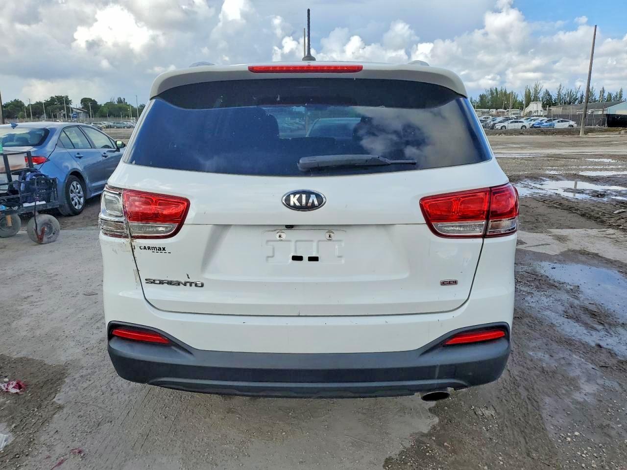 2017 Kia Sorento Lx - Фото 6