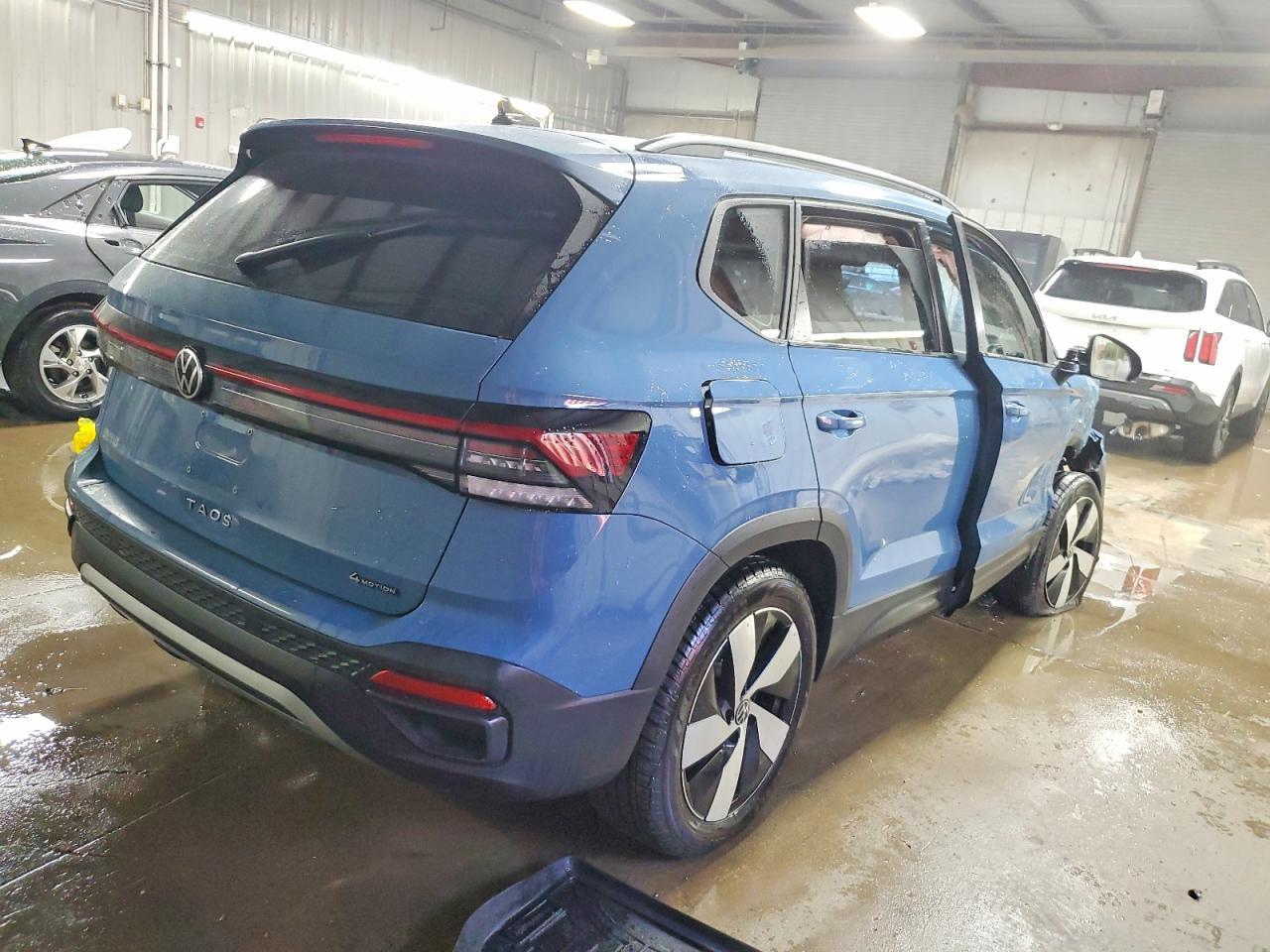 2025 Volkswagen Taos S - Фото 3