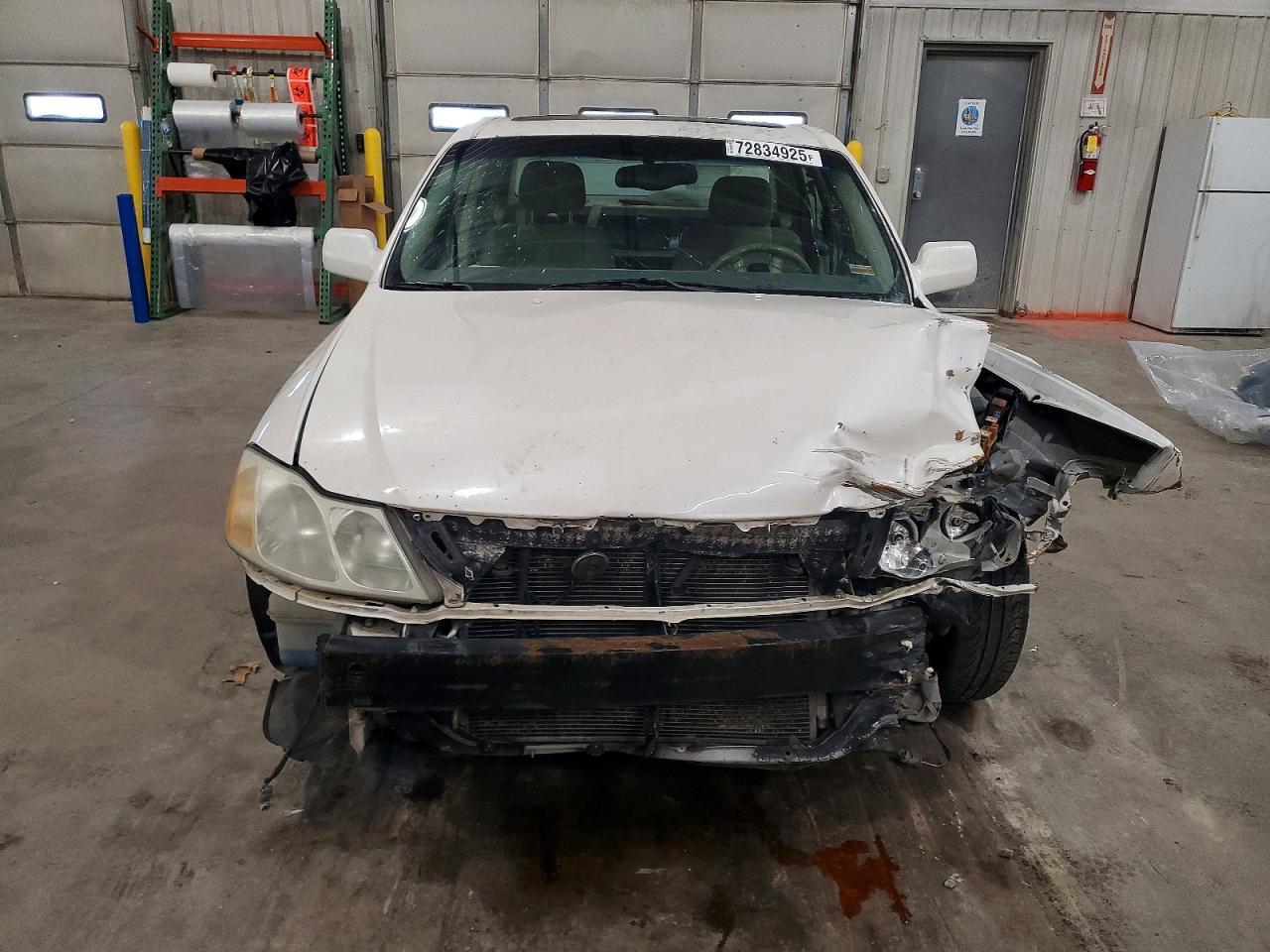 2001 Toyota Avalon 4D - Фото 5