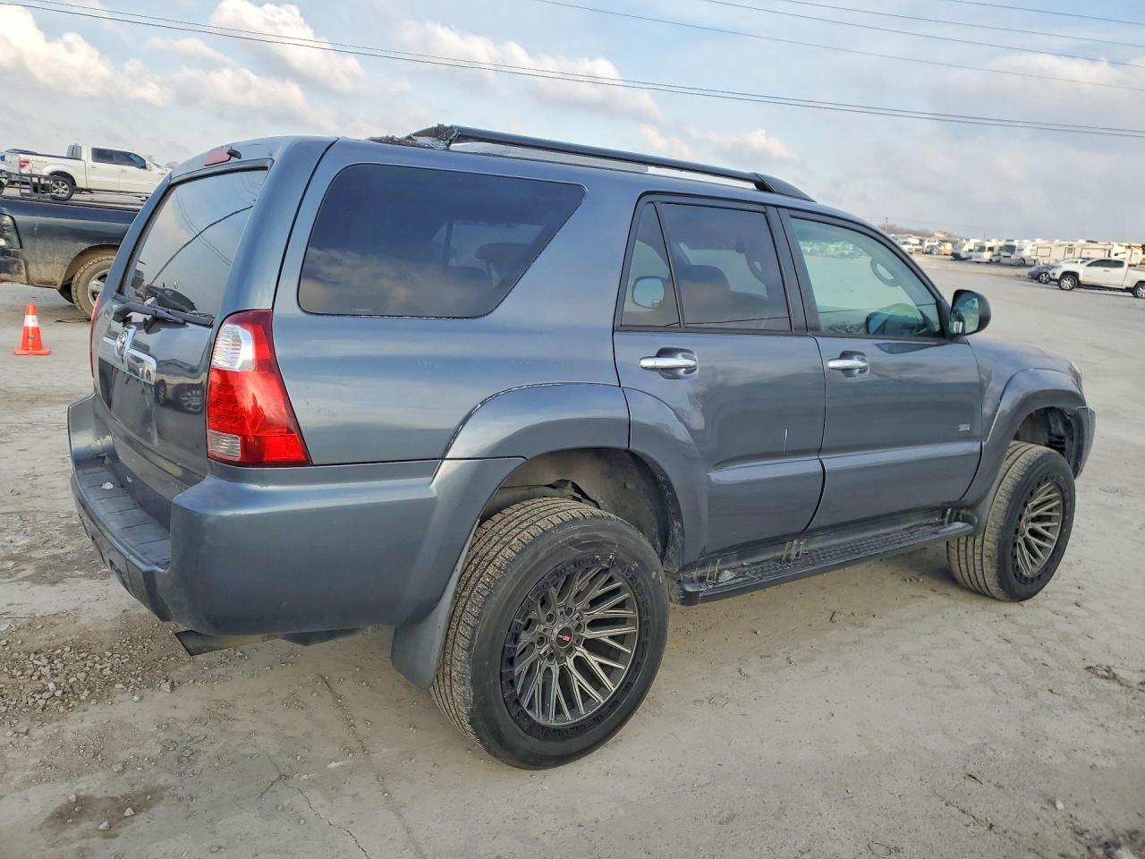 2006 Toyota 4Runner Sr5 - Image 3