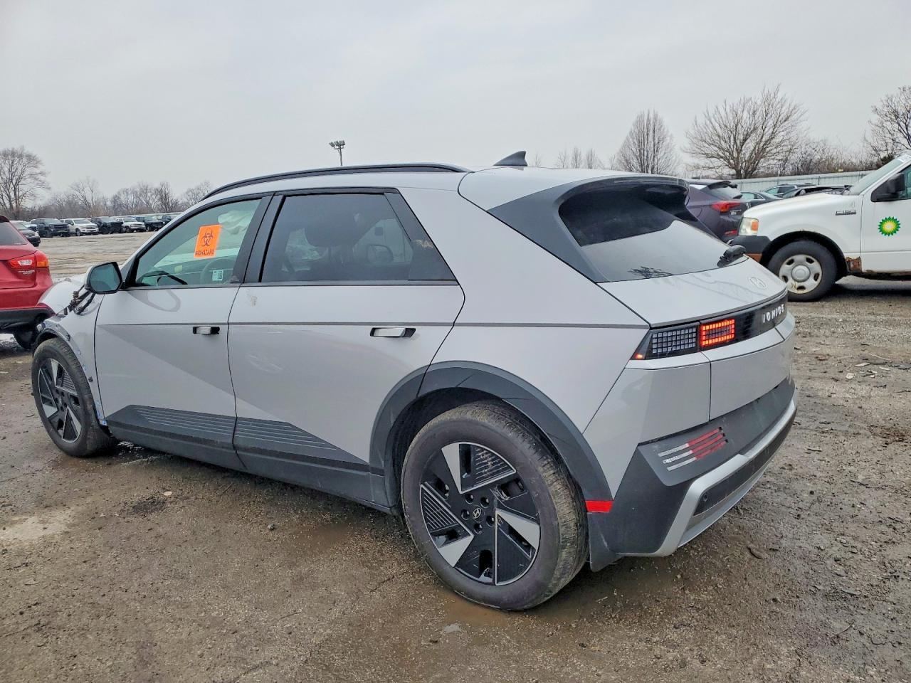 2025 Hyundai Ioniq 5 Sel - Image 2