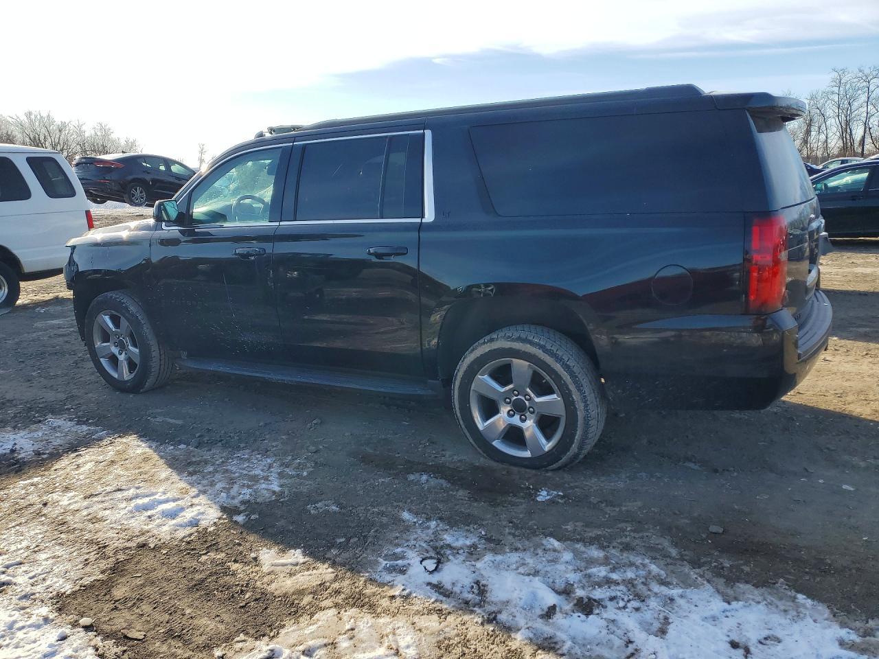 2019 Chevrolet Suburban K1500 Lt - Фото 2