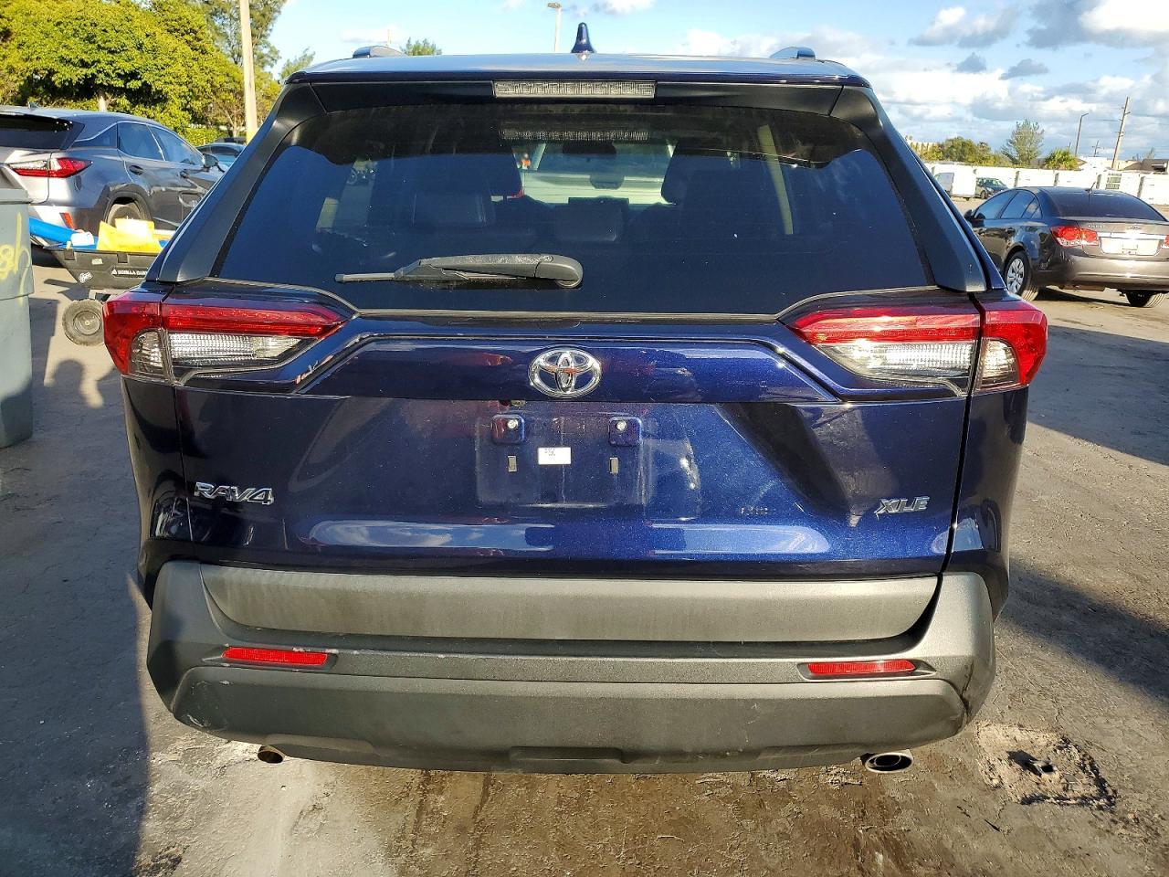2019 Toyota Rav4 Xle Premium - Фото 6