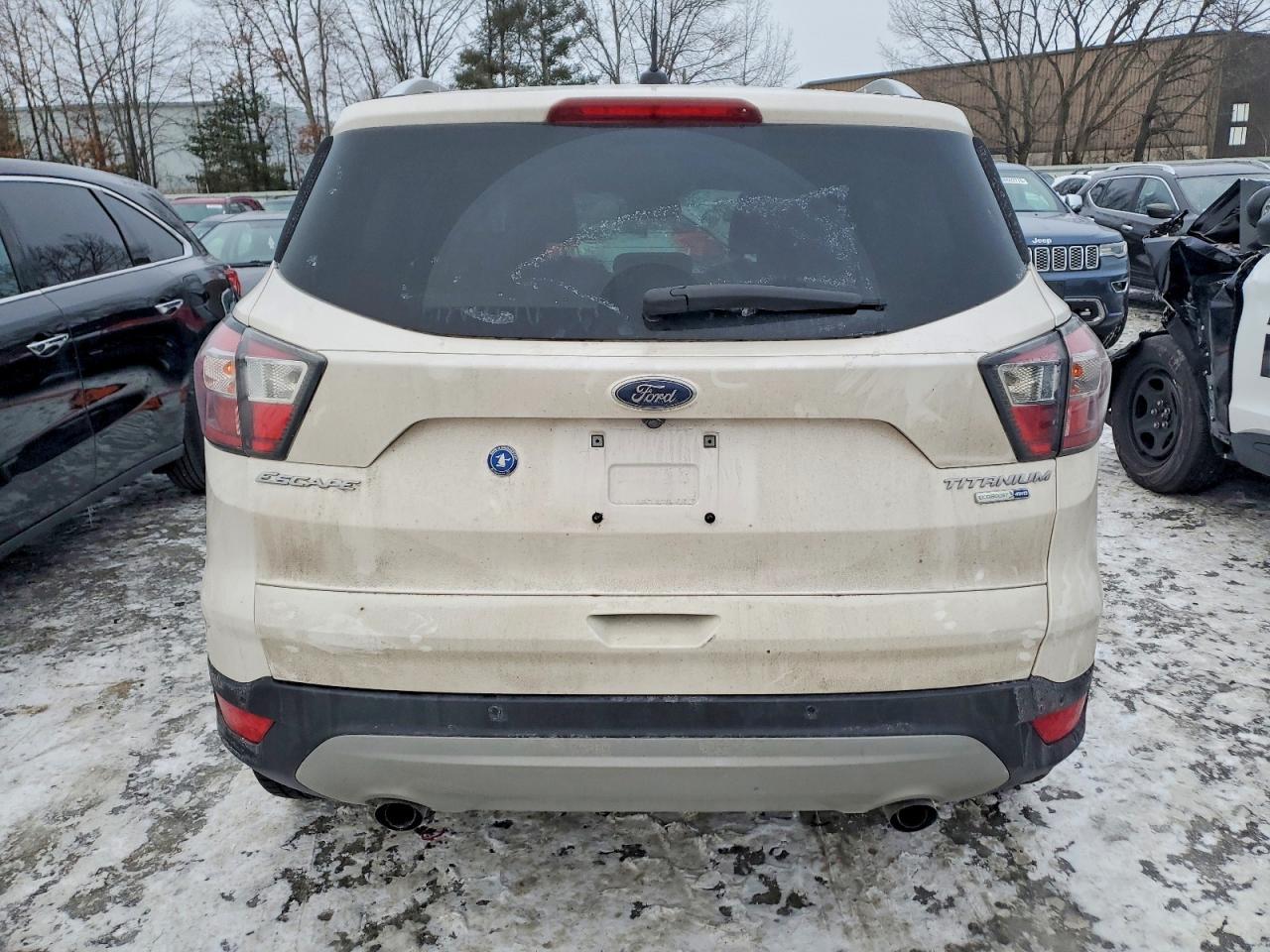 2017 Ford Escape Titanium - Фото 6