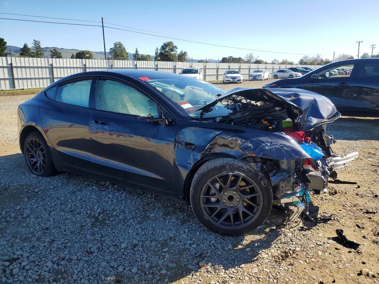 2025 Tesla Model 3 - Image 4