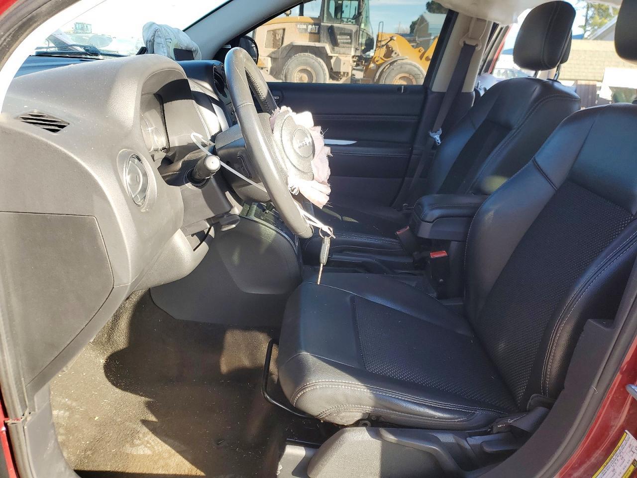 2014 Jeep Compass Latitude - Image 7