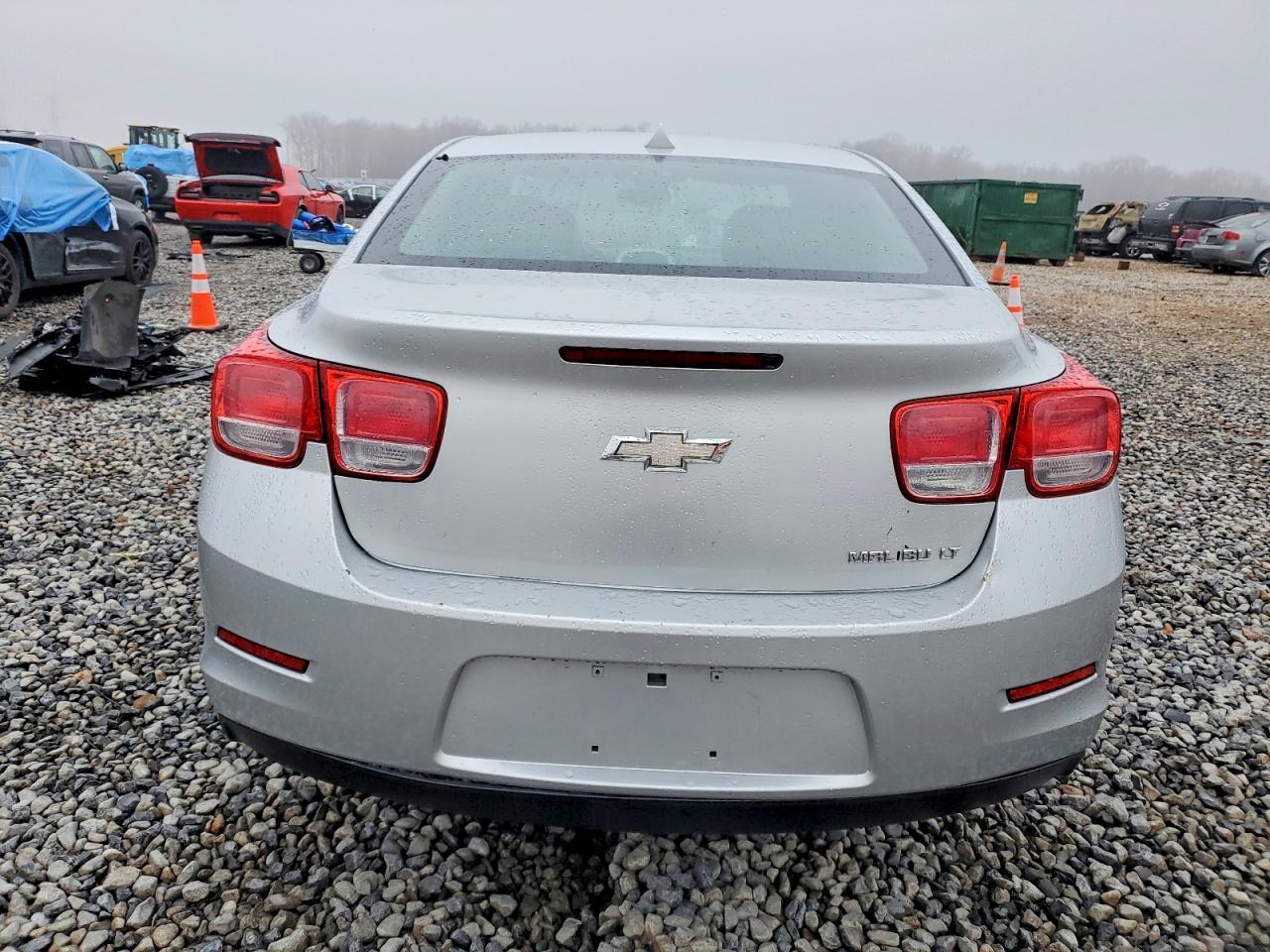 2014 Chev Malibu - Фото 6