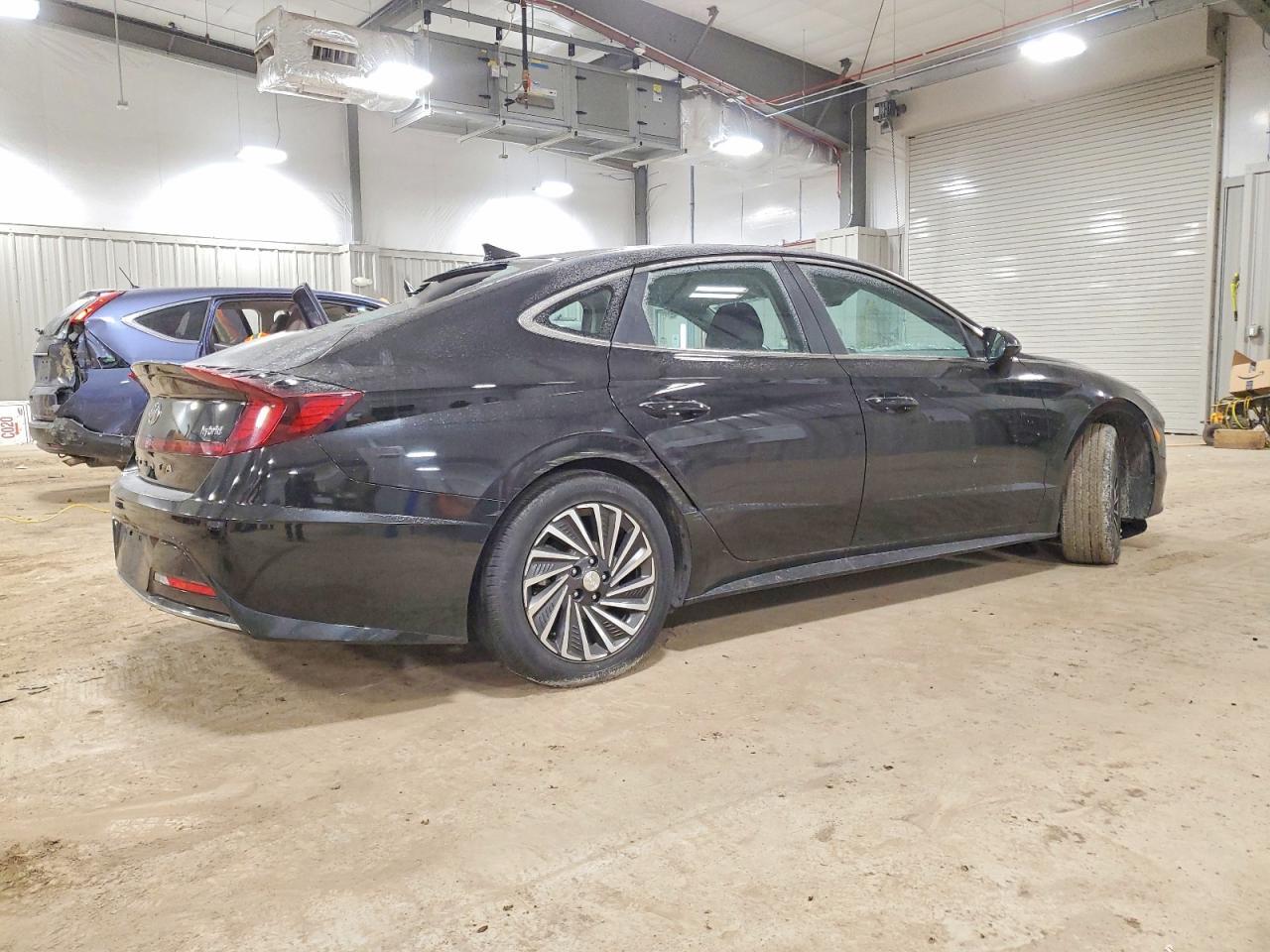 2022 Hyundai Sonata Hybrid - Фото 3