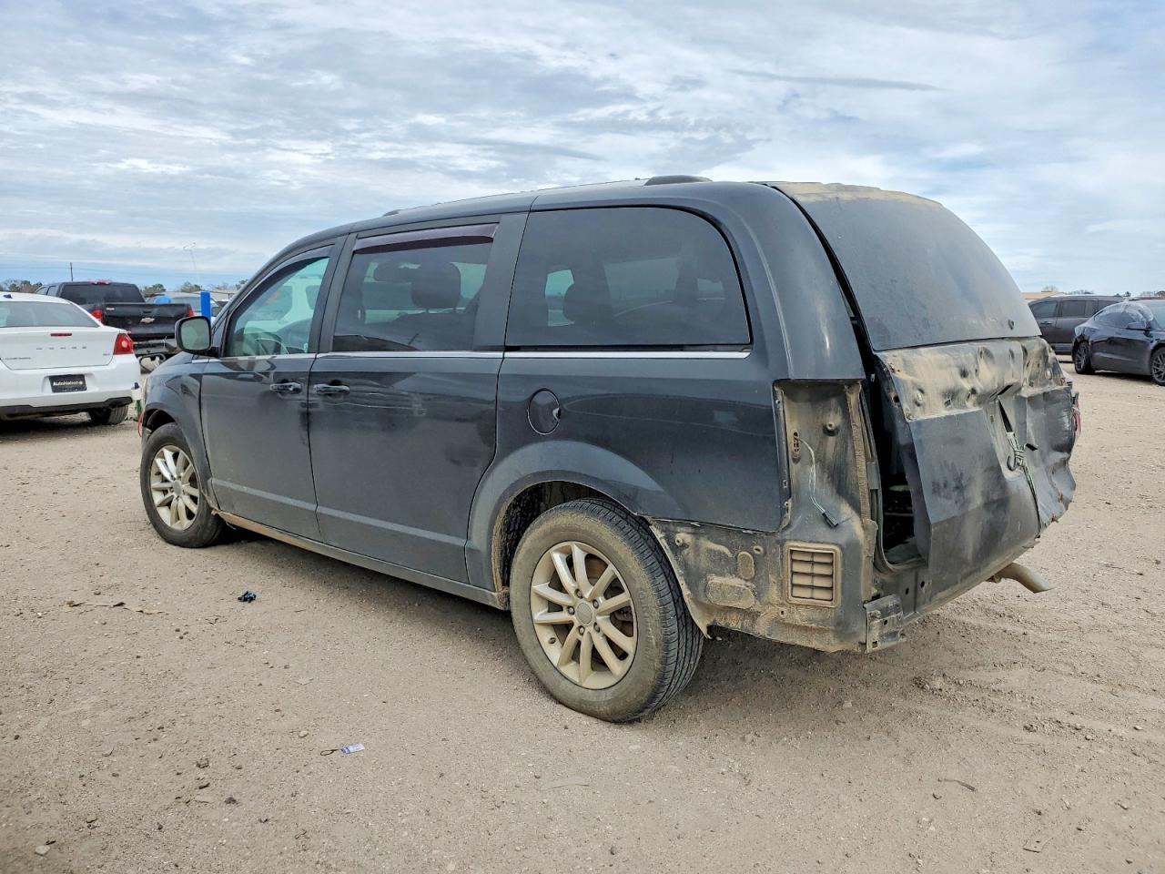 2018 Dodge Grand Caravan Sxt - Фото 2