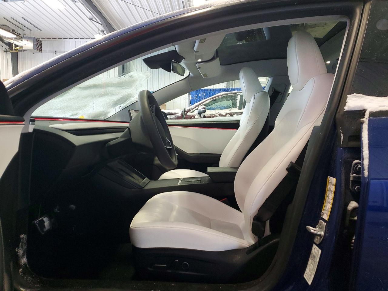 2024 Tesla Model 3 - Фото 7
