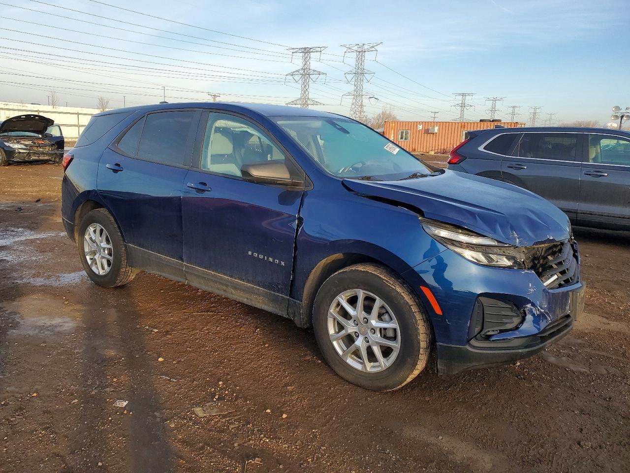 2022 Chev Equinox Ls - Фото 4