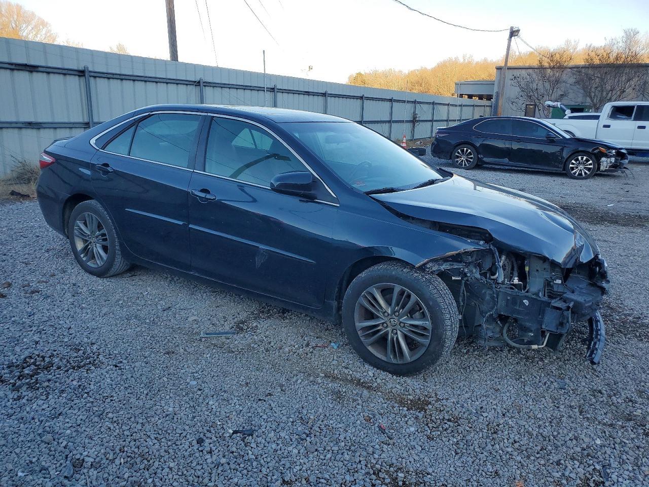 2015 Toyota Camry Le - Image 4