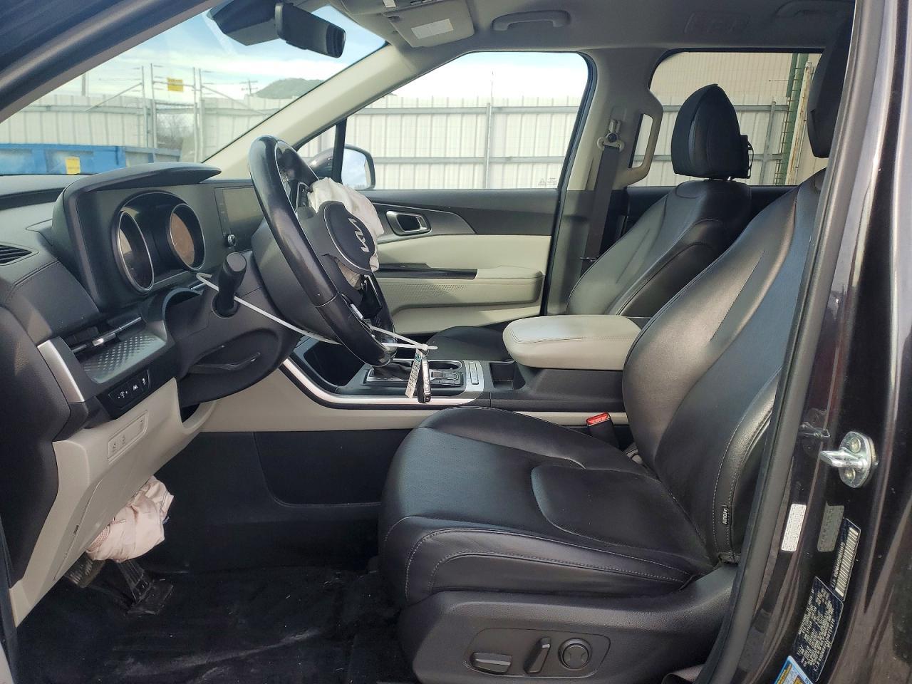 2022 Kia Carnival Lx - Фото 7