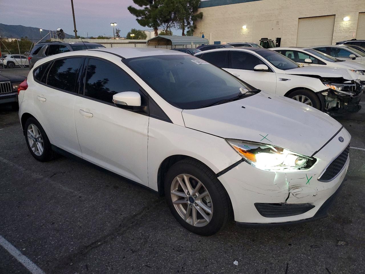 2017 Ford Focus Se - Фото 4