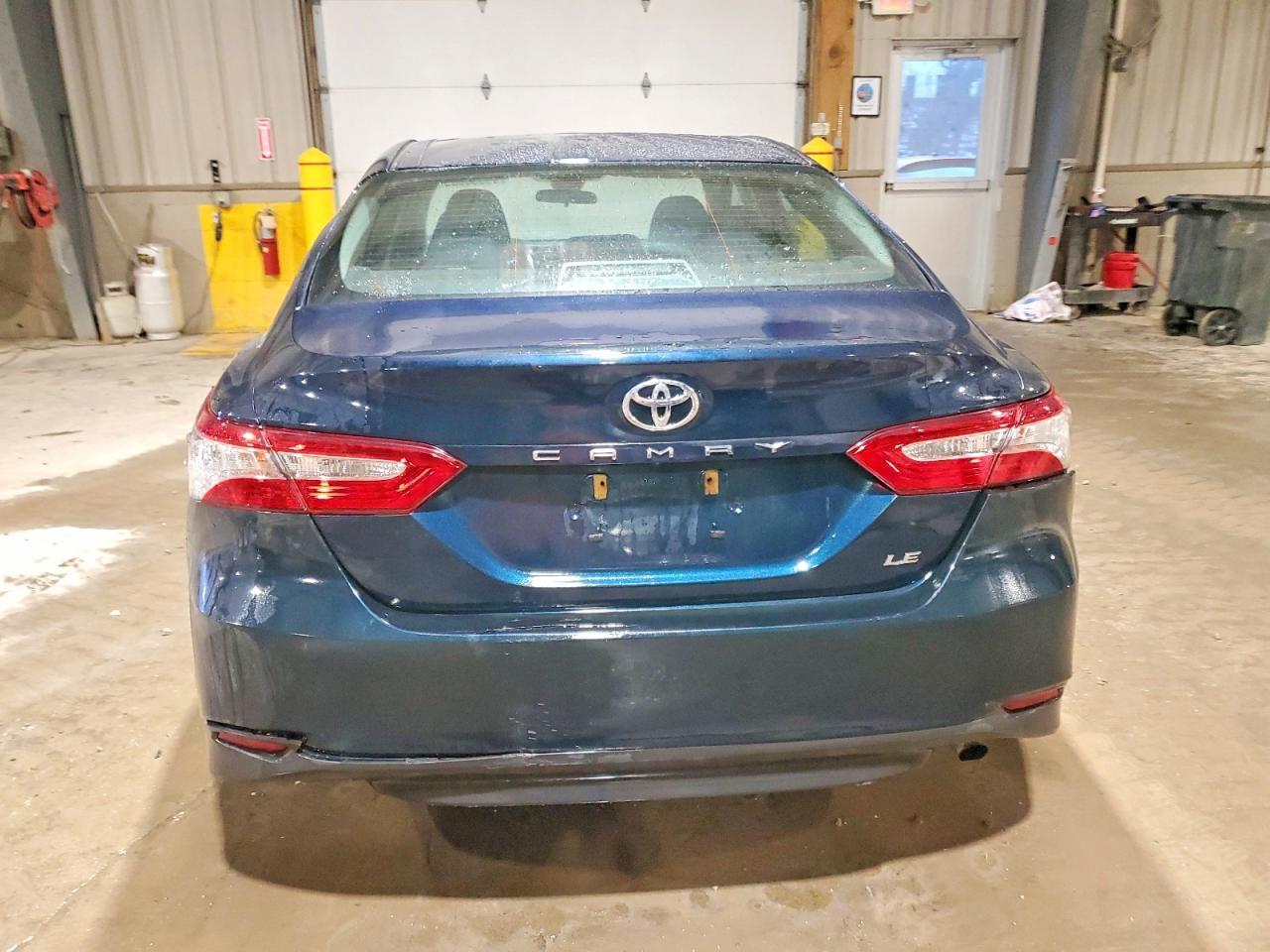 2018 Toyota Camry L - Фото 6