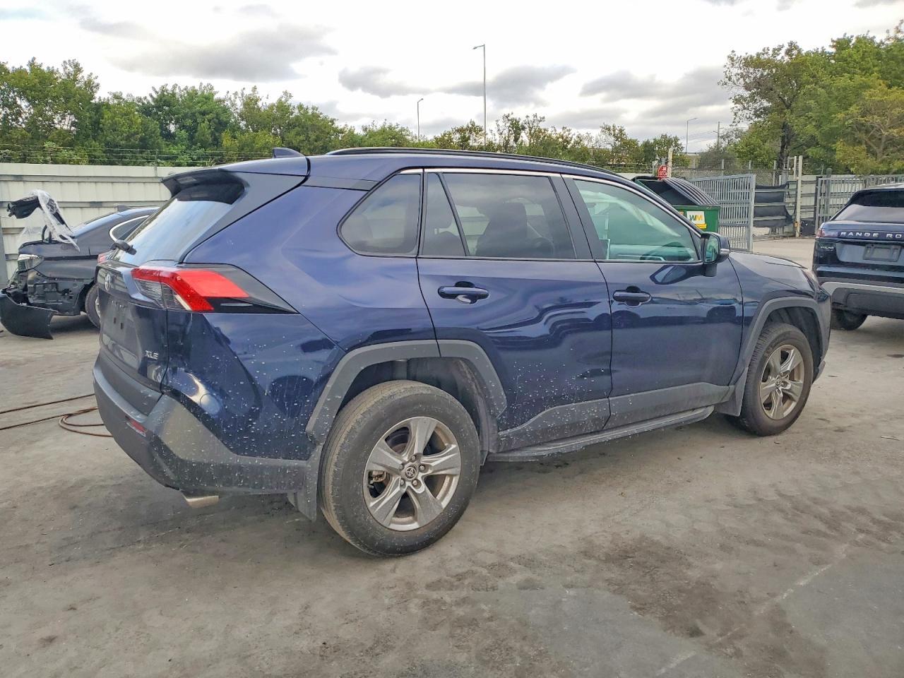 2024 Toyota Rav4 Xle - Image 3