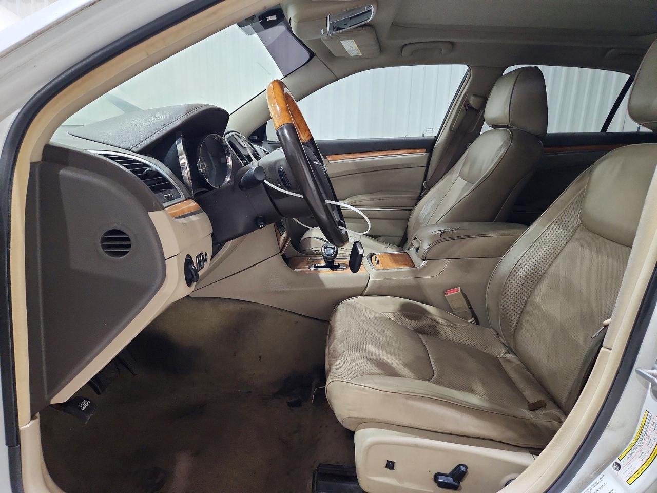 2012 Chrysler 300 Limited - Image 7