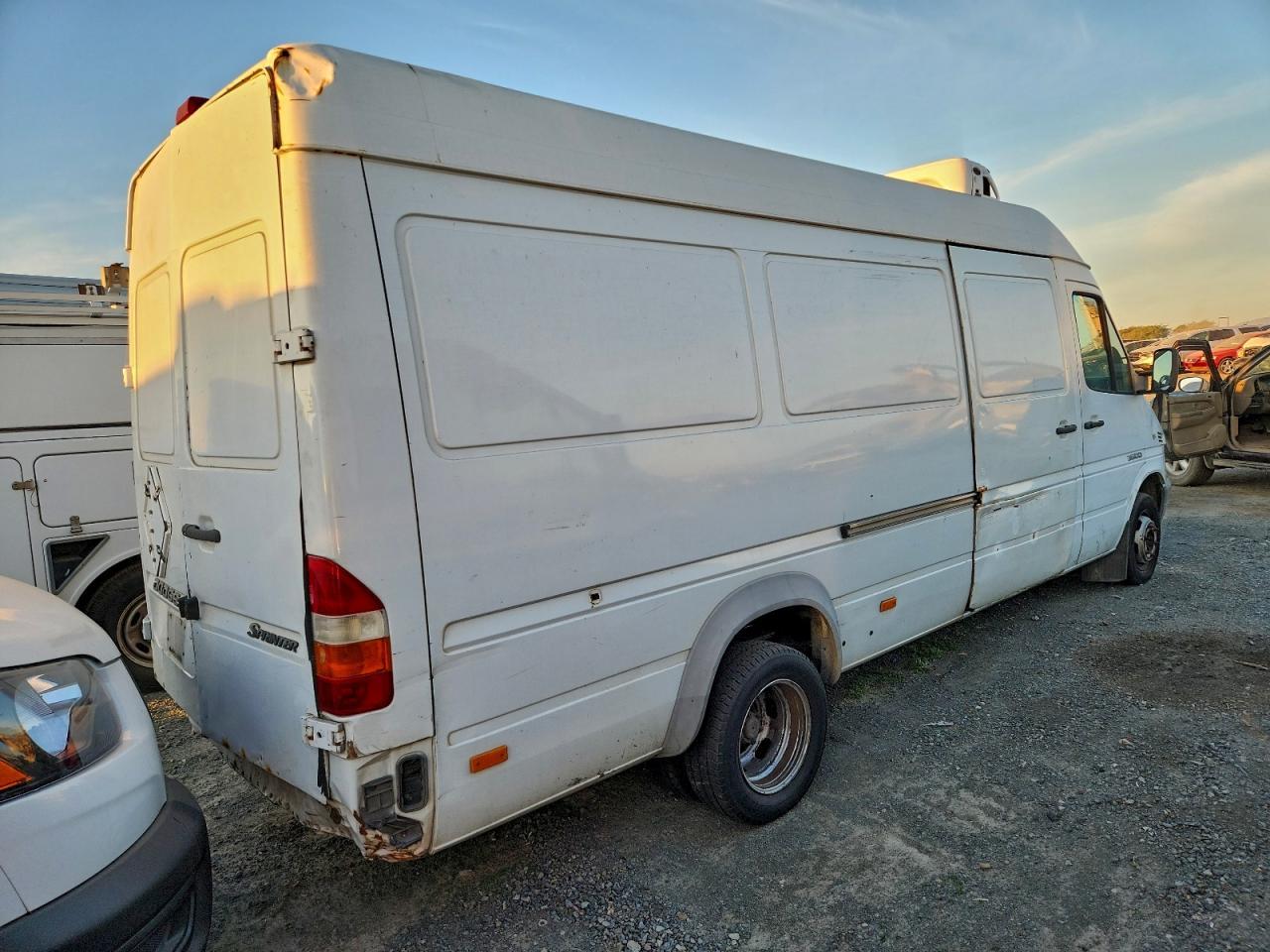 2006 Dodge Sprinter 3500 - Фото 3