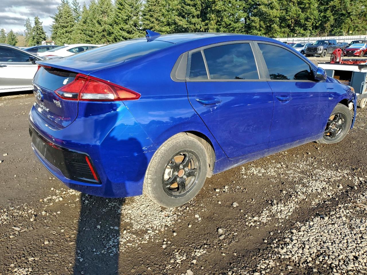 2019 Hyundai Ioniq Blue - Image 3