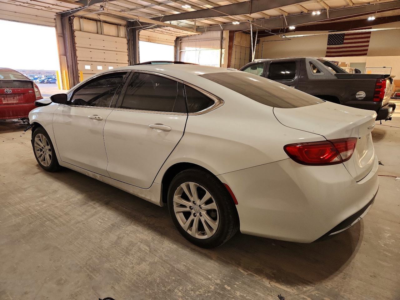 2015 Chrysler 200 Limited - Image 2