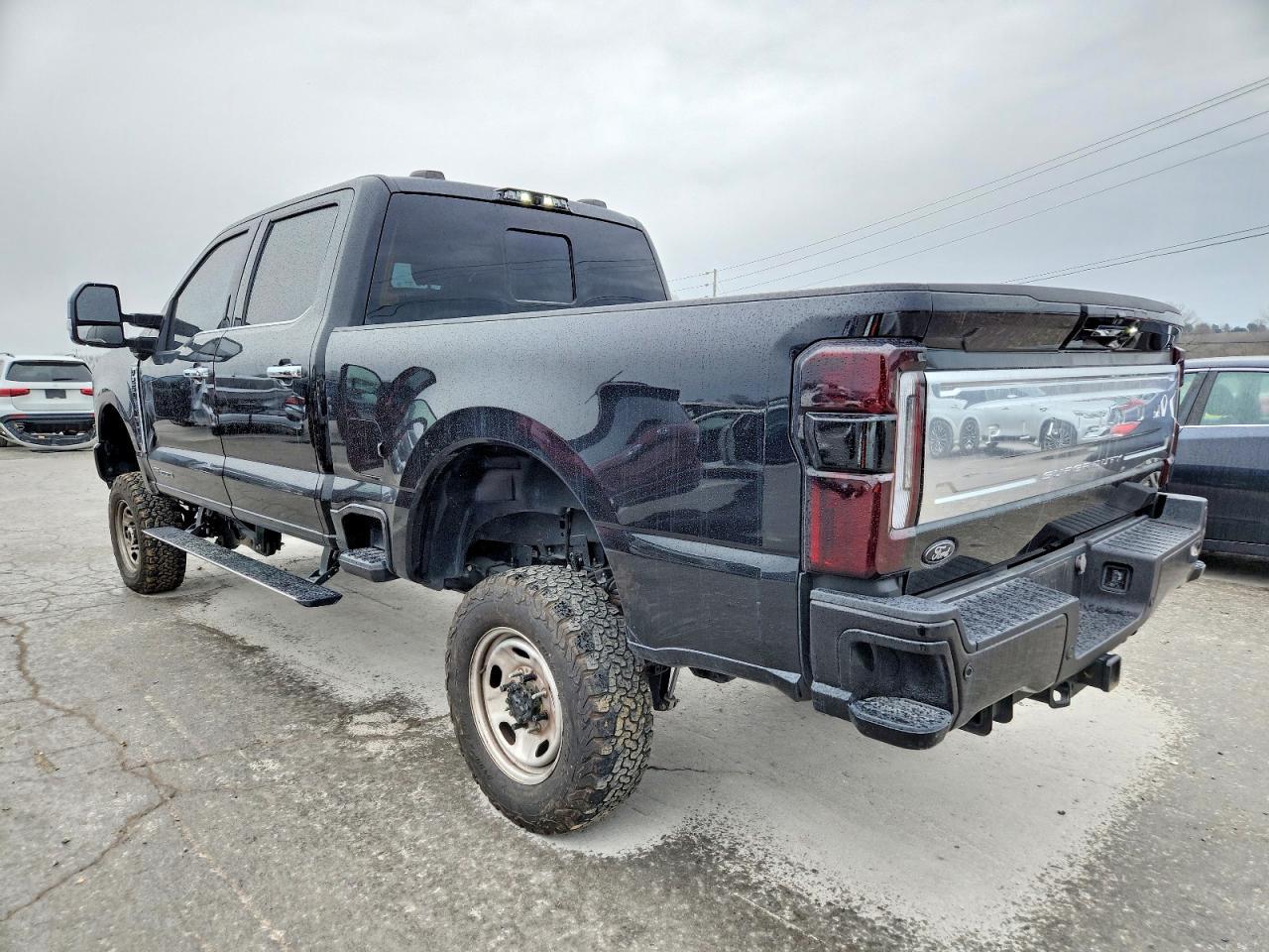 2023 Ford F250 Super Duty - Image 2