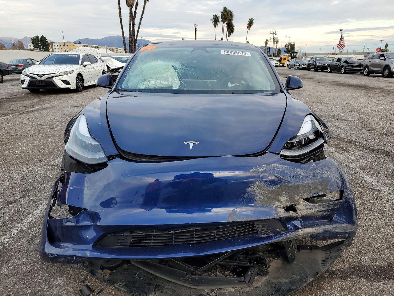 2023 Tesla Model 3 - Image 5
