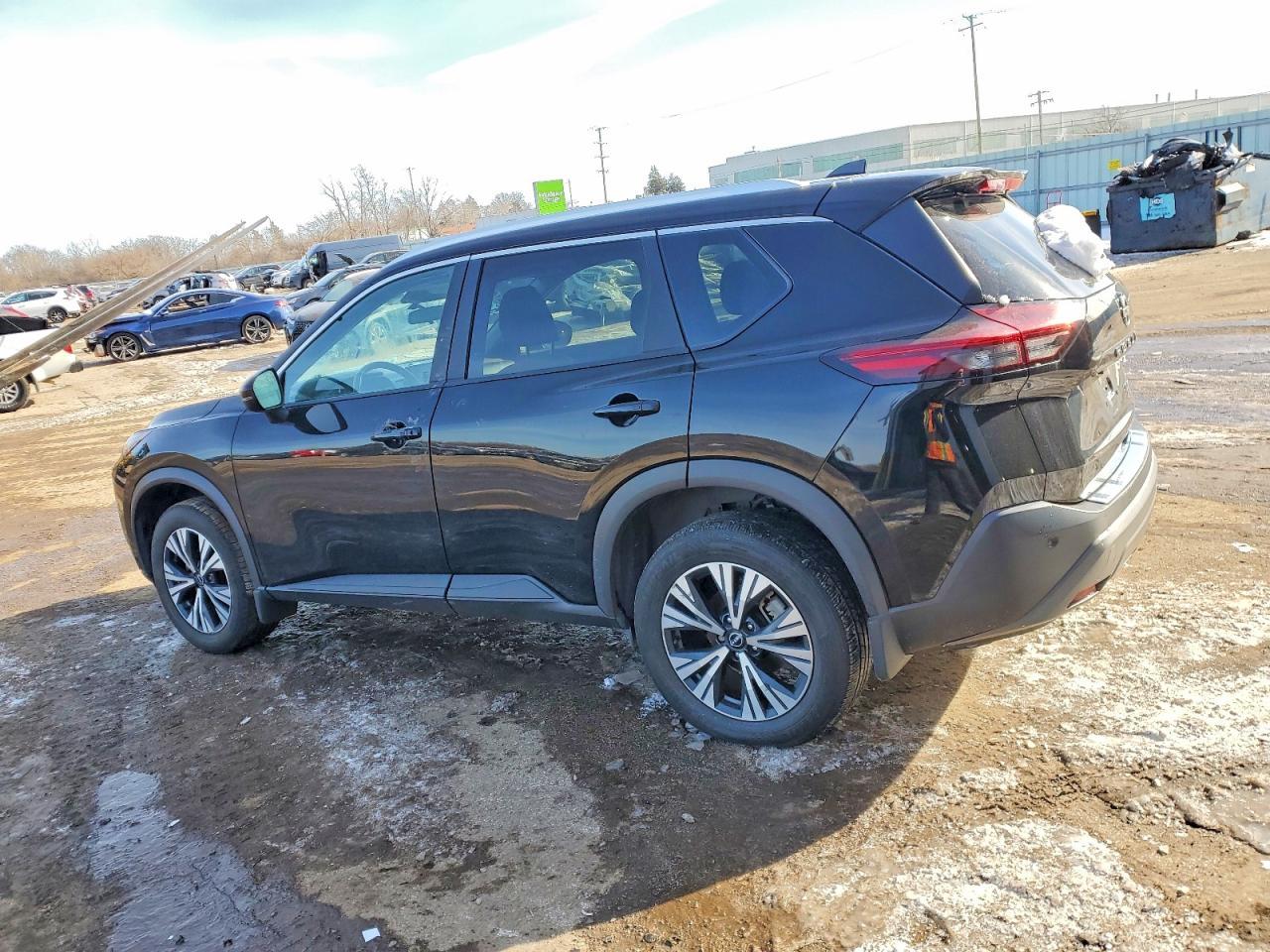 2023 Nissan Rogue Sv - Image 2