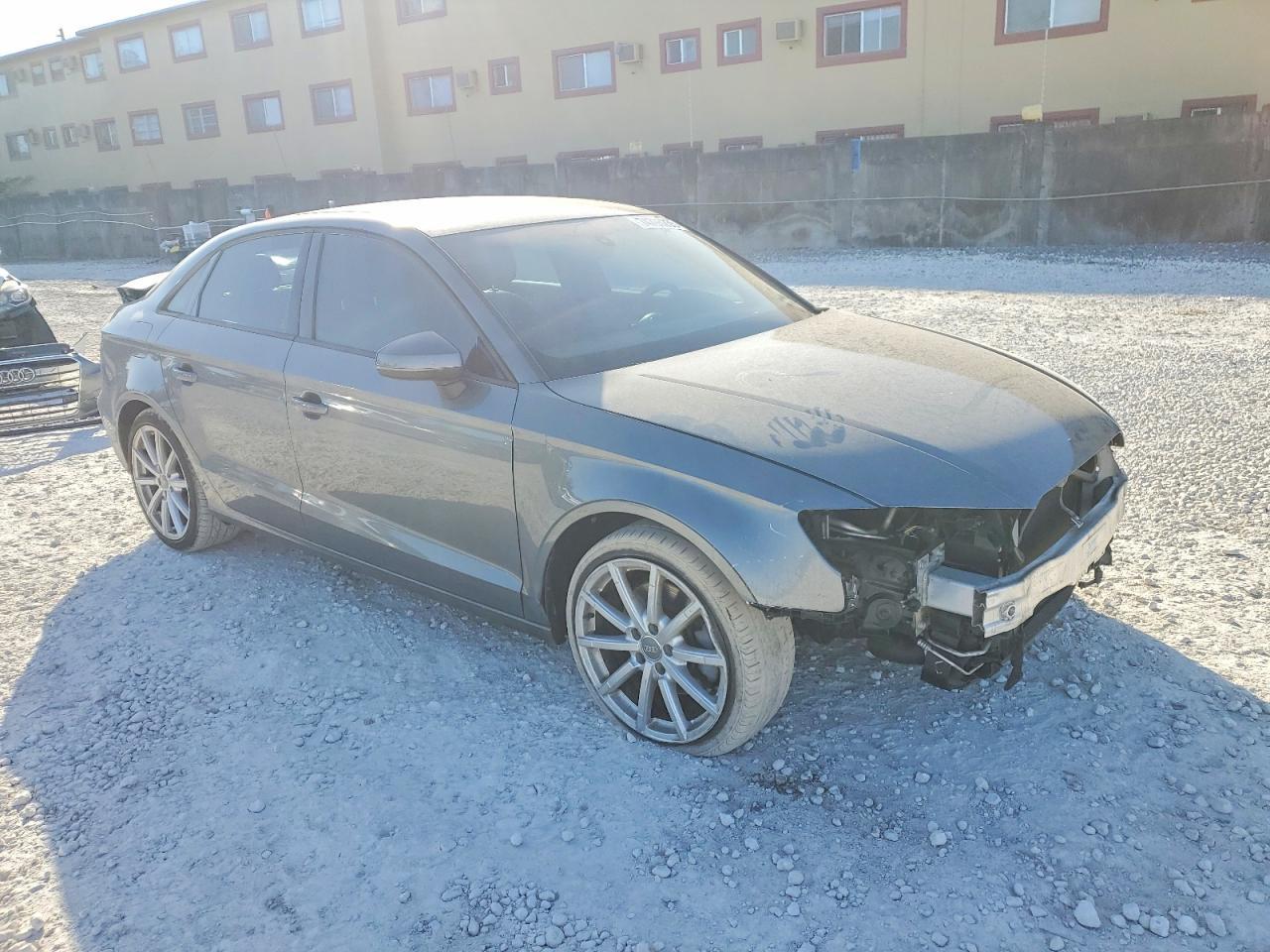 2016 Audi A3 Premium - Фото 4