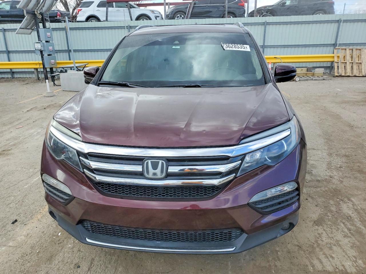 2017 Honda Pilot Touring - Image 5