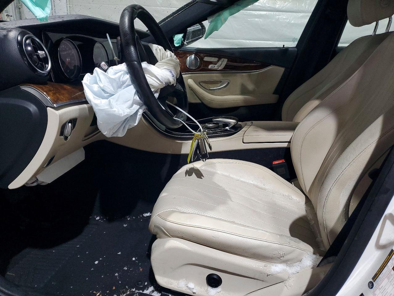 2017 Mercedes-Benz E 300 4Matic - Фото 7