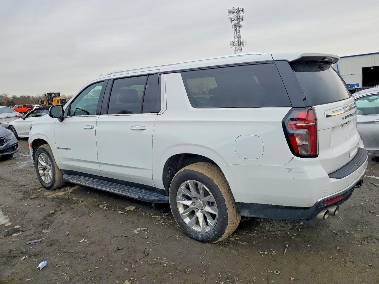 2023 Chevrolet Suburban K1500 Premier 4Wd - Фото 2