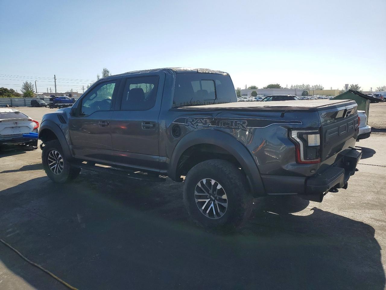 2019 Ford F150 Raptor - Фото 2