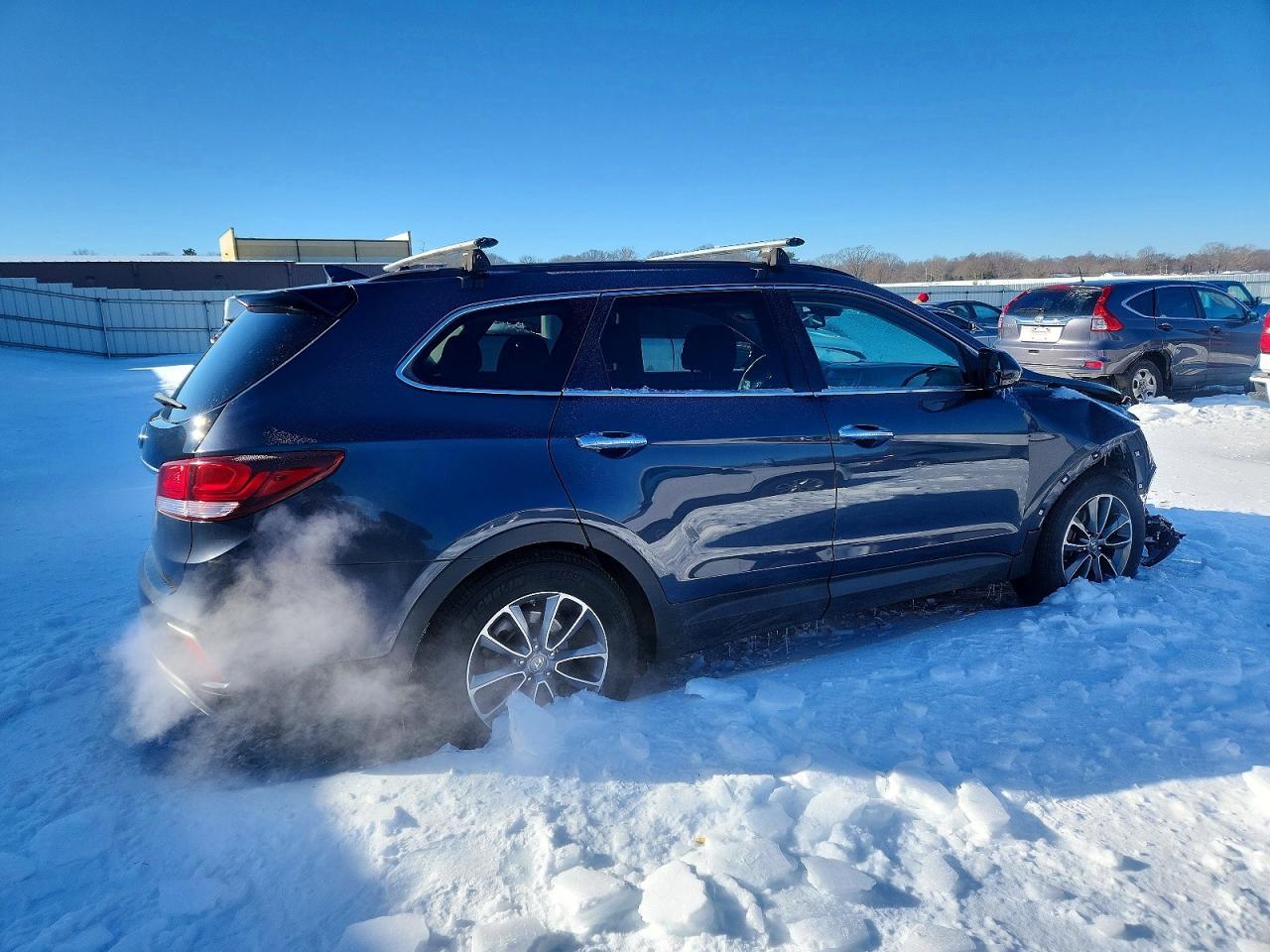 2017 Hyundai Santa Fe Se - Фото 3