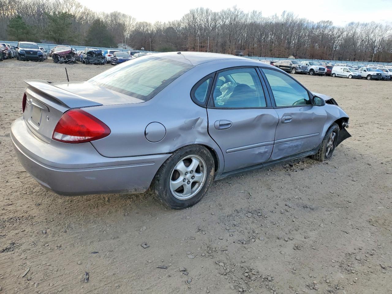 2006 Ford Taurus Se - Image 3