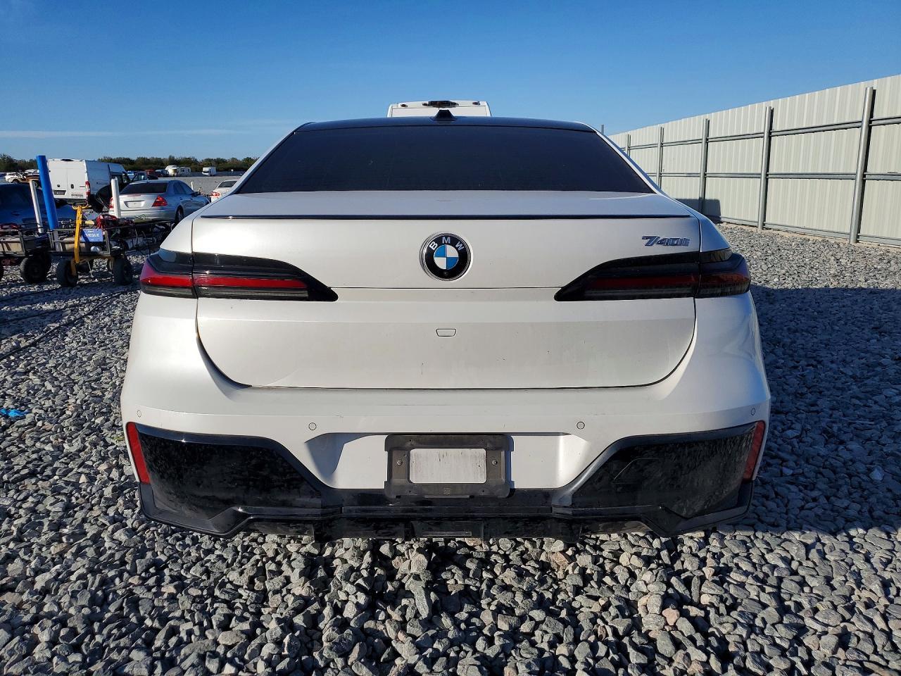 2023 BMW 740 I - Фото 6