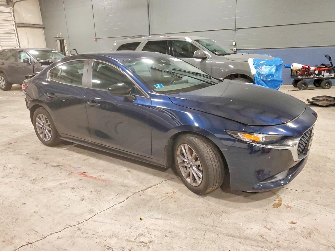 2021 Mazda 3 - Фото 4