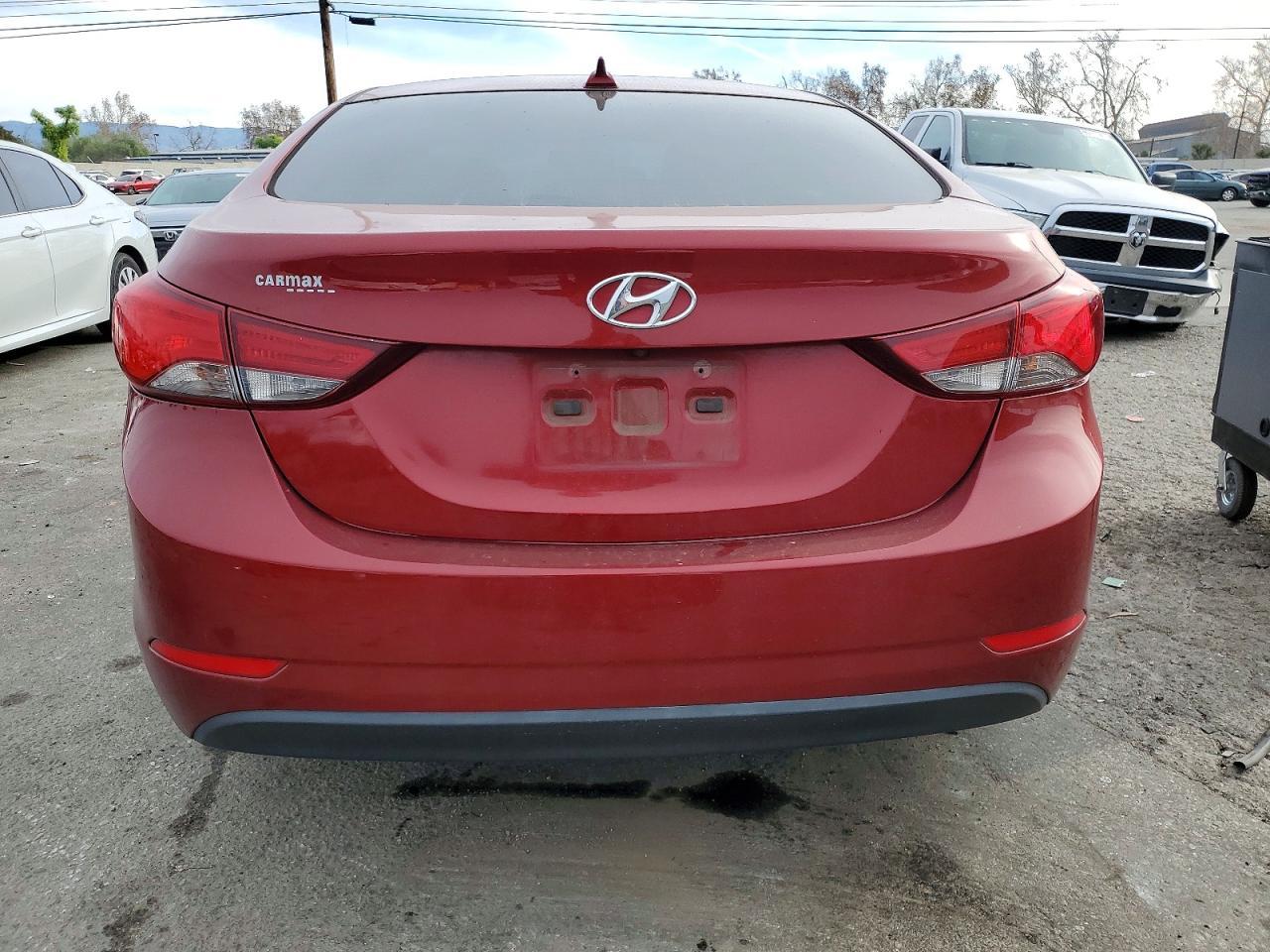 2016 Hyundai Elantra Se - Фото 6