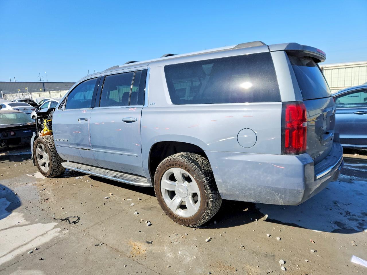 2015 Chevrolet Suburban K1500 Ltz - Фото 2