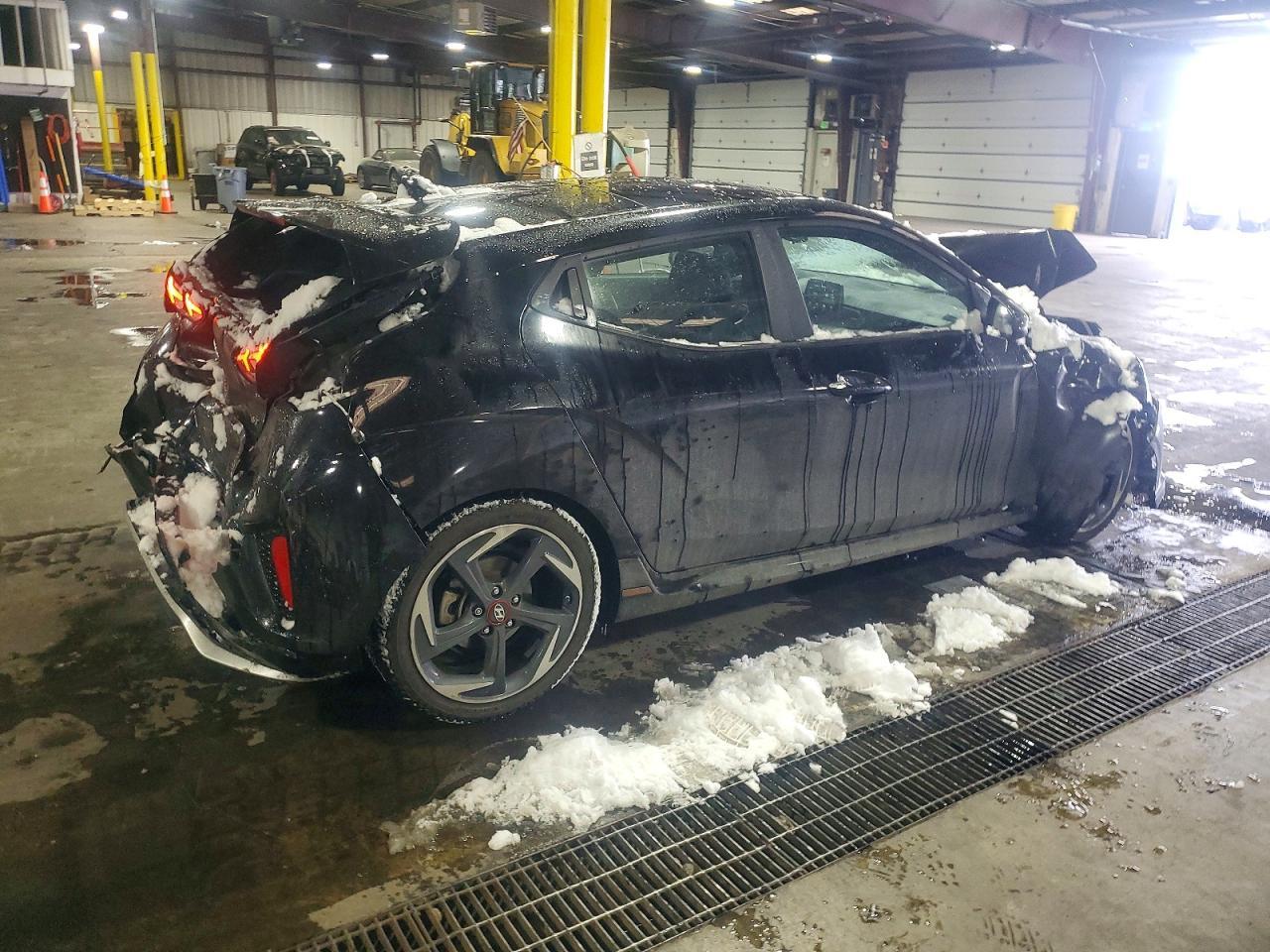 2020 Hyundai Veloster Turbo - Фото 3