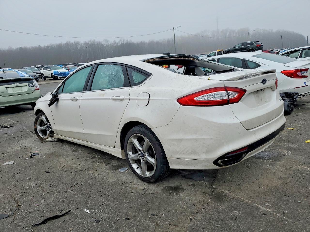 2014 Ford Fusion Se - Image 2