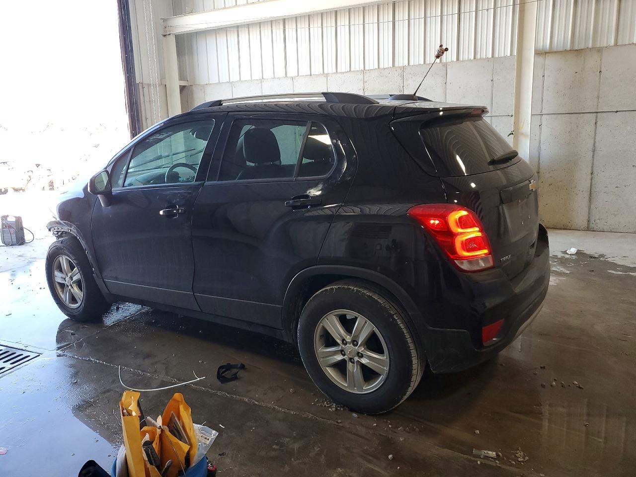 2021 Chevrolet Trax 1Lt - Image 2