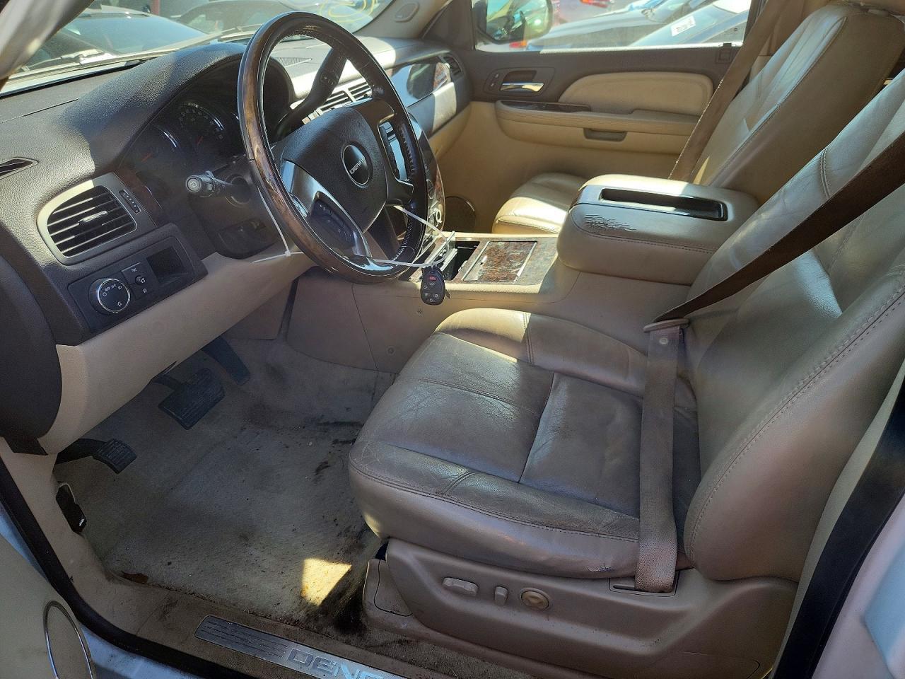 2007 GMC Yukon Xl Denali - Image 7