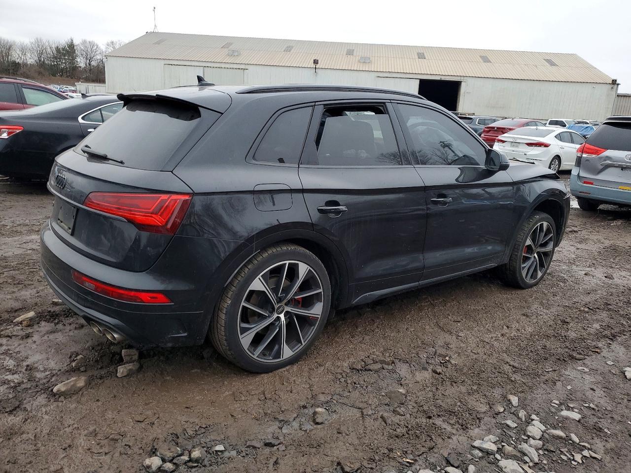 2023 Audi Sq5 Premium Plus - Image 3