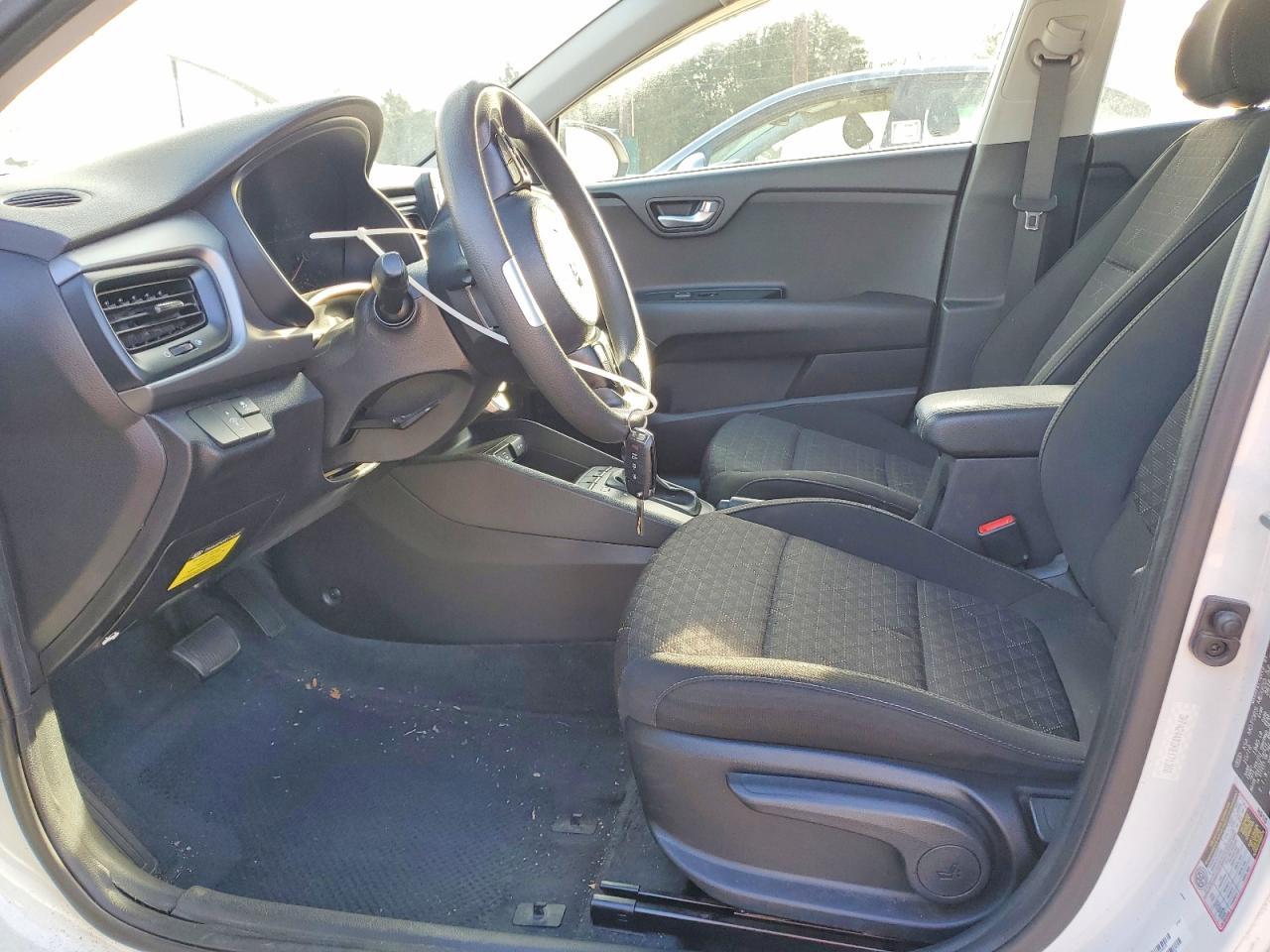 2019 Kia Rio S - Фото 7