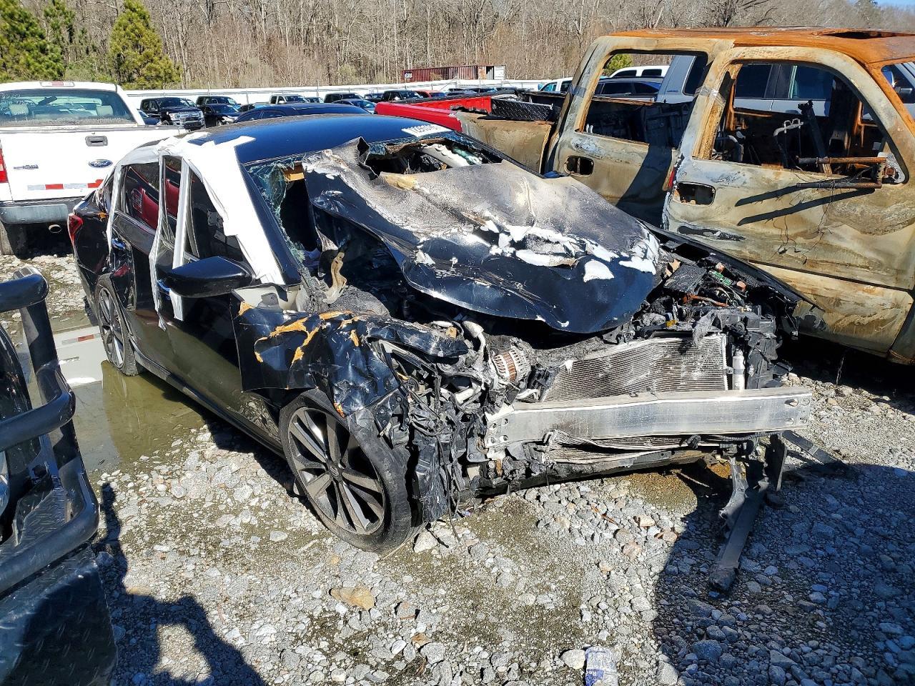 2017 Nissan Altima 2.5 - Image 4