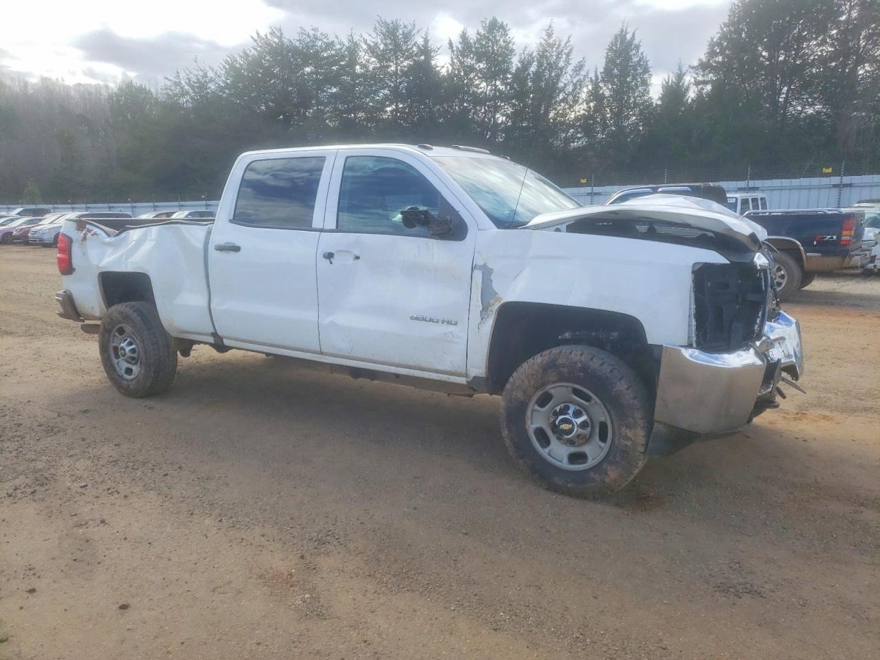 2019 Chevrolet Silverado K2500 Heavy Duty - Image 4