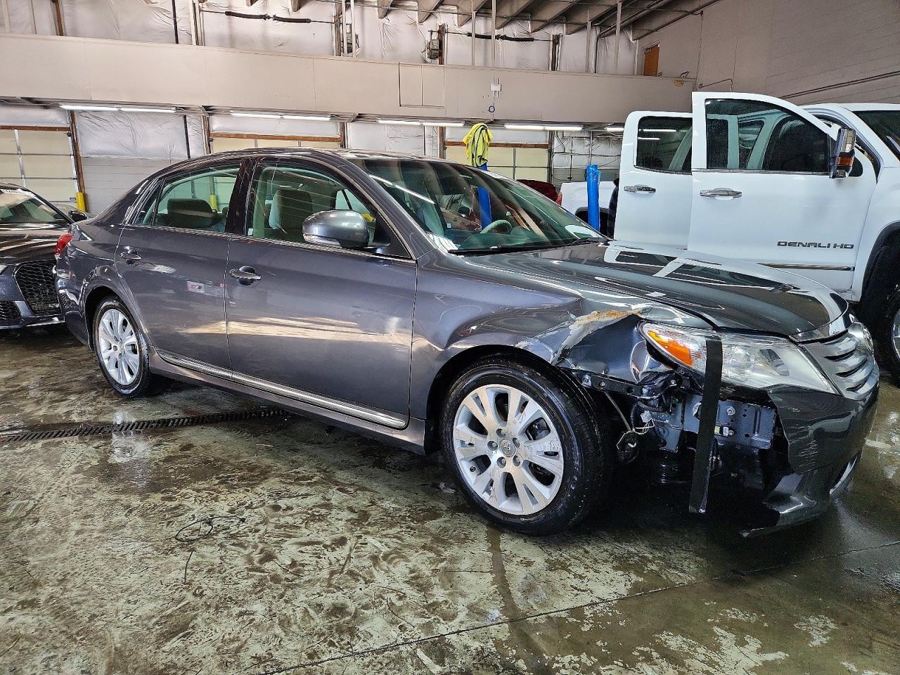 2011 Toyota Avalon Base - Image 4