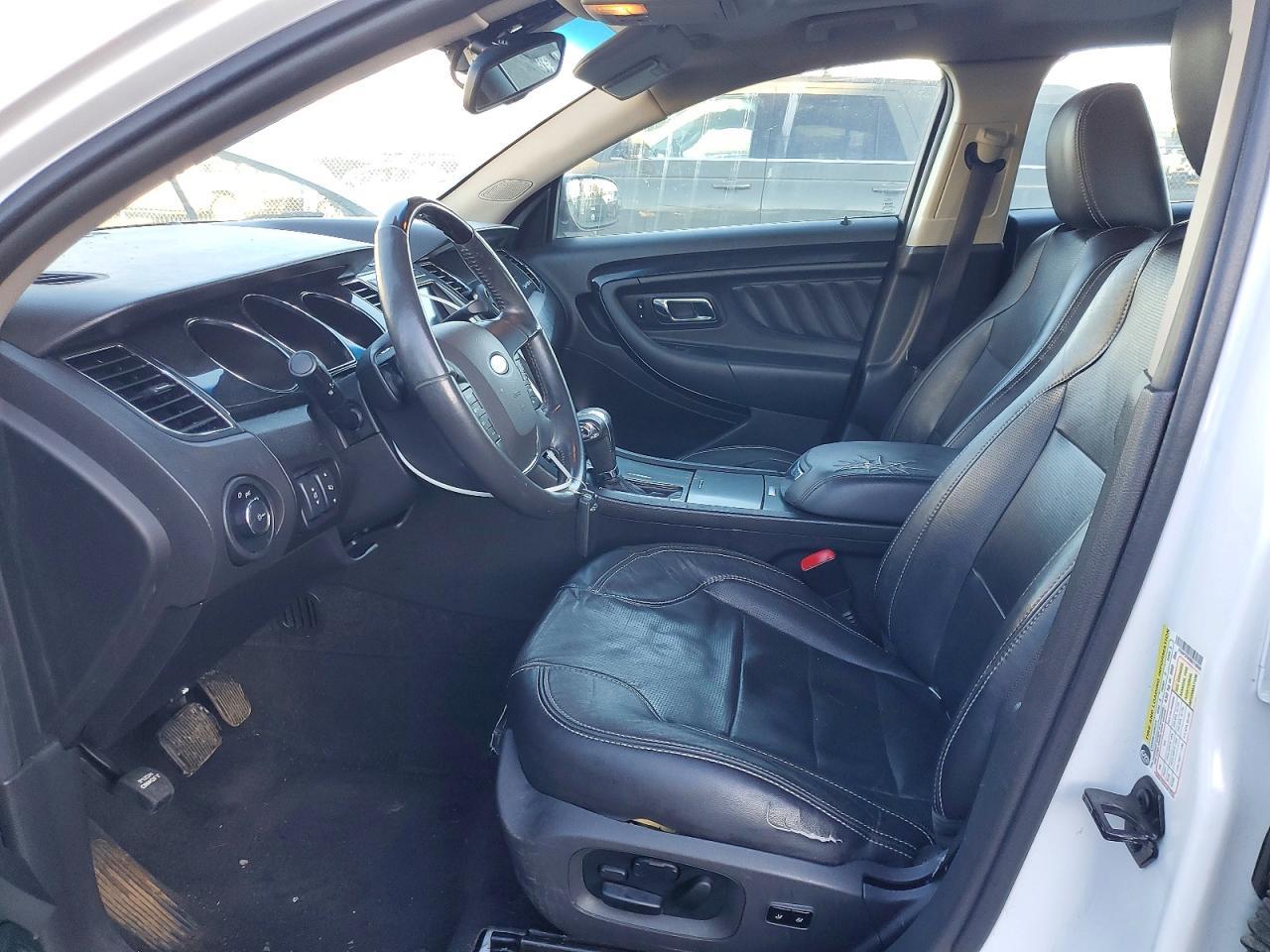 2011 Ford Taurus Limited - Image 7